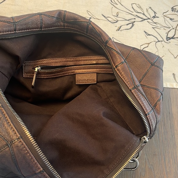 GIORGIO ARMANI XTRA LARGE TOTE. BEAUTIFUL. GENUINE LEATHER. ❤️❤️ - Picture 1 of 14